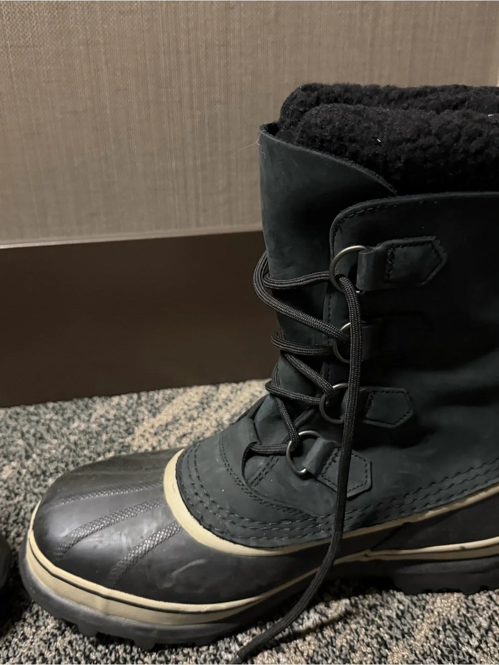 Sorel classic caribou